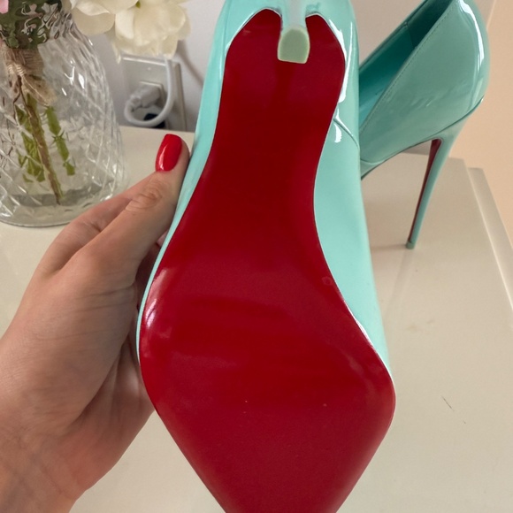 Christian Louboutin Tiffany Blue Heels – Never Worn on the street - Picture 6 of 6